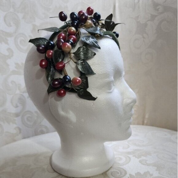 Vintage 1950s Hatnip by Ruth Kamke Berry & Leaf Headband | Handcrafted Millinery - Picture 3 of 16